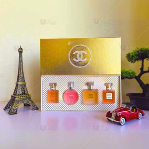 Chanel - Mini Perfume Set ©